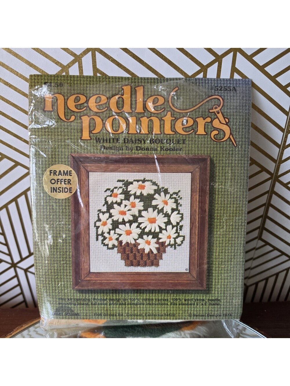 Vintage Needlepointers Kit #5255A White Daisy Bouquet 5x5 - Unfinished - Open